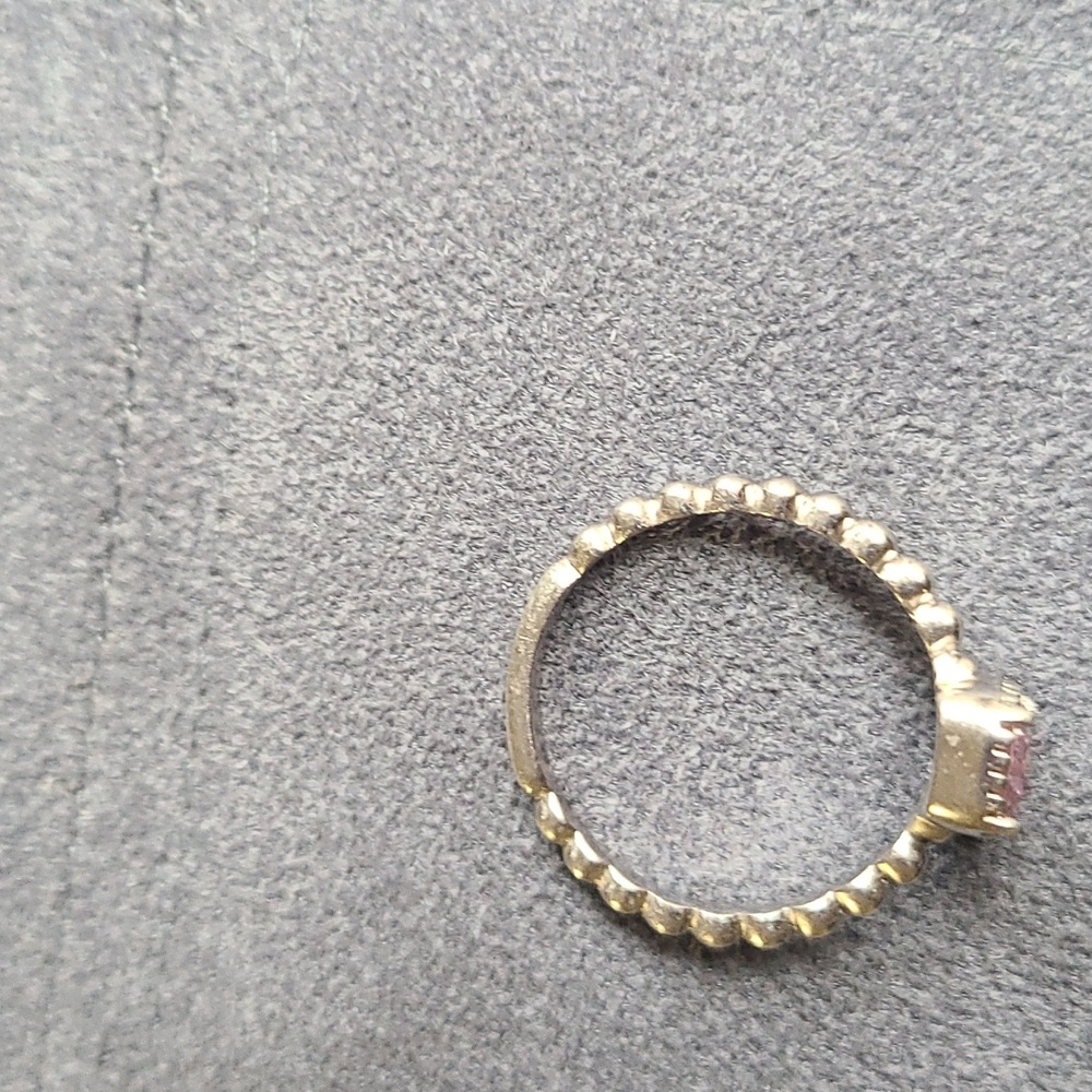 Ring - Picture 2 of 5